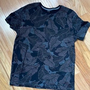 Men’a Old Navy Printed Tee